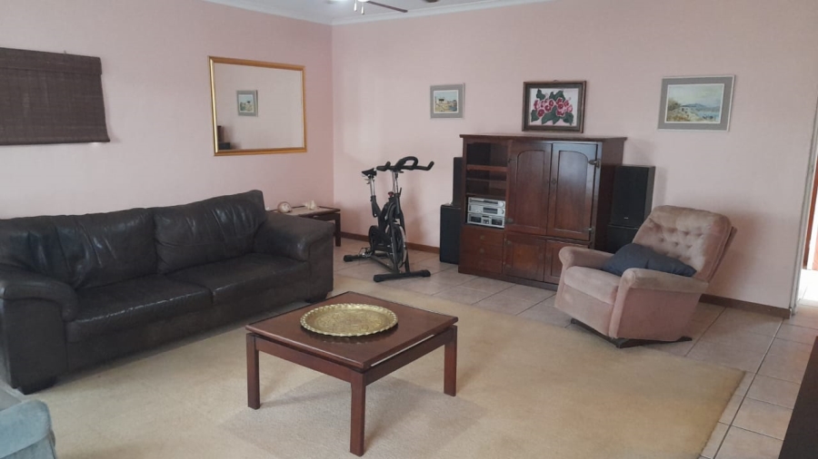 3 Bedroom Property for Sale in La Hoff North West